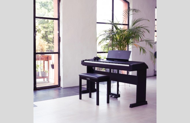 Yamaha DGX670 White Digital Piano Homepack Bundle - Image 4